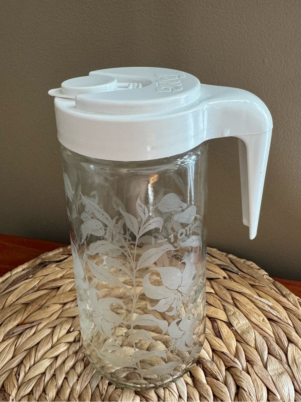 Vintage TANG Glass Juice Jug Container Floral